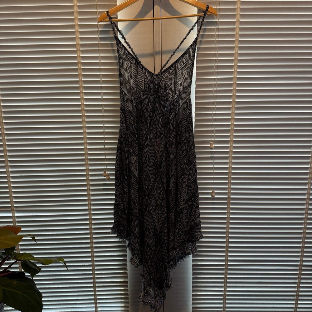 Intimately Free People Flowy Black& White Geometric Dress W Handkerchief Hem XS